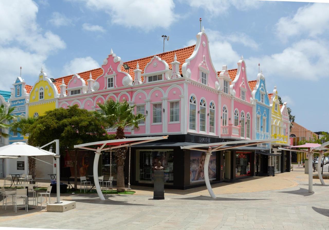 Oranjestad City Suites Exterior photo